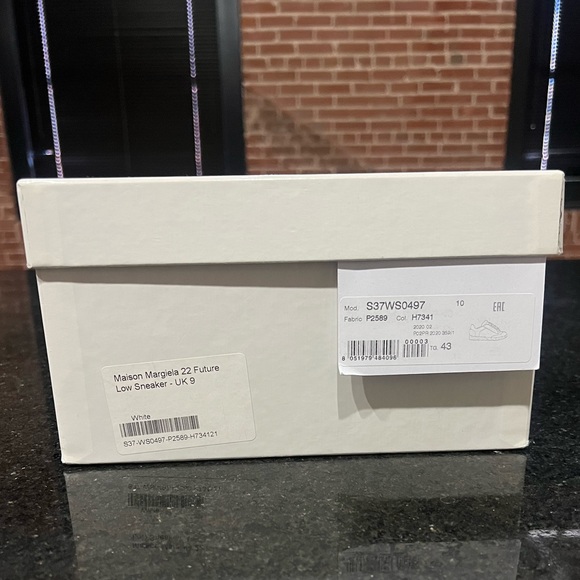 Maison Martin Margiela ‘Future’ Concealed Lace Fastened Trainers - Picture 10 of 10